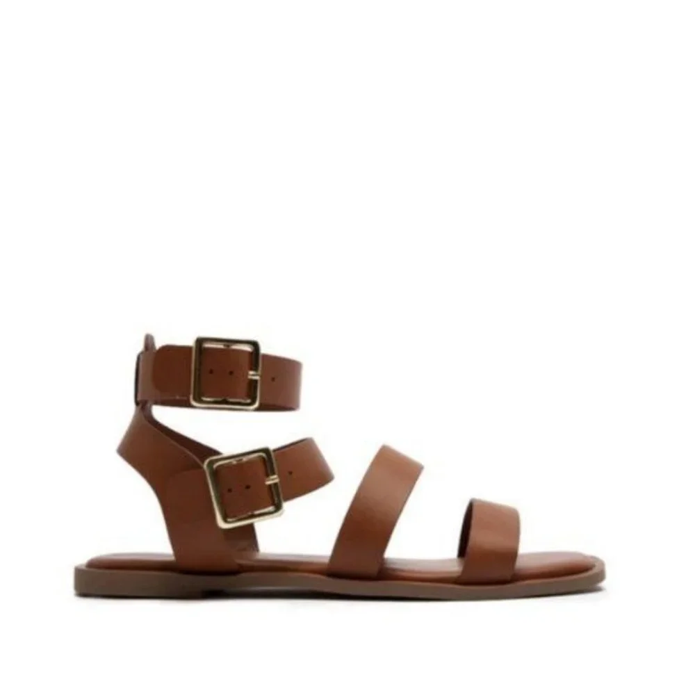 !! NEW !! Strappy Gladiator Sandals in White - Picture 8 of 10